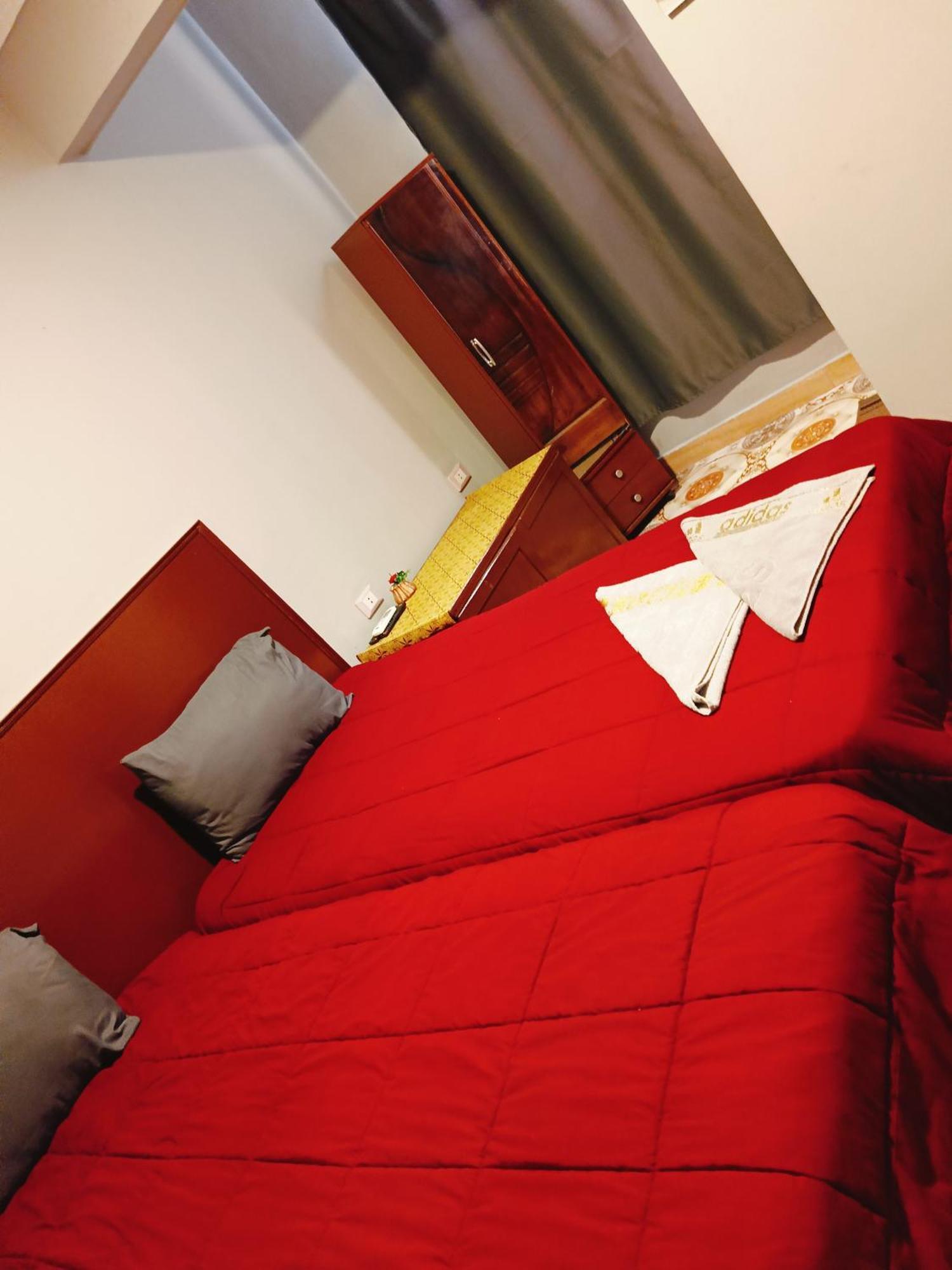 Magic Golden Pyramids View Hotel Kafret el-Gabal Buitenkant foto