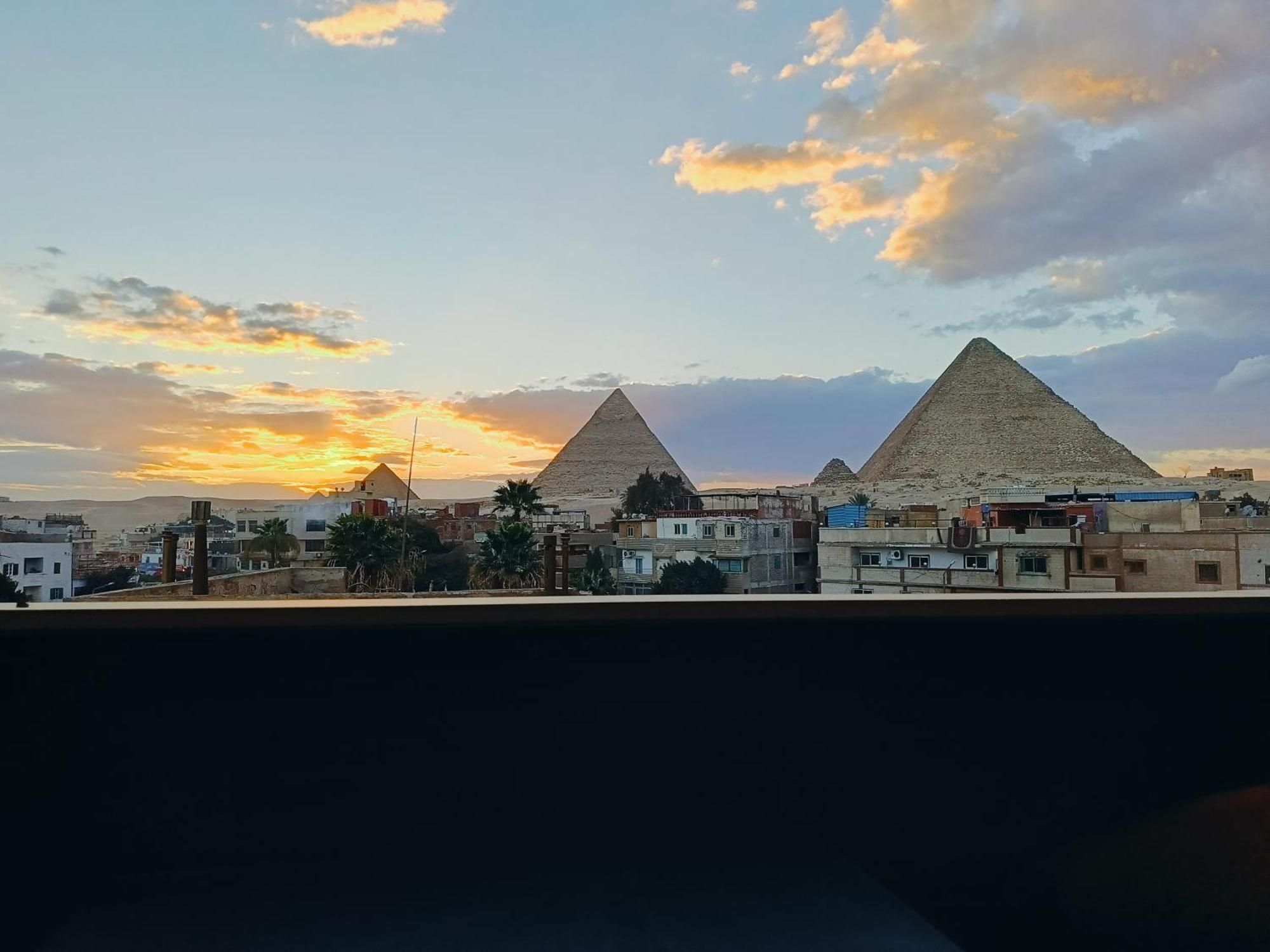 Magic Golden Pyramids View Hotel Kafret el-Gabal Buitenkant foto