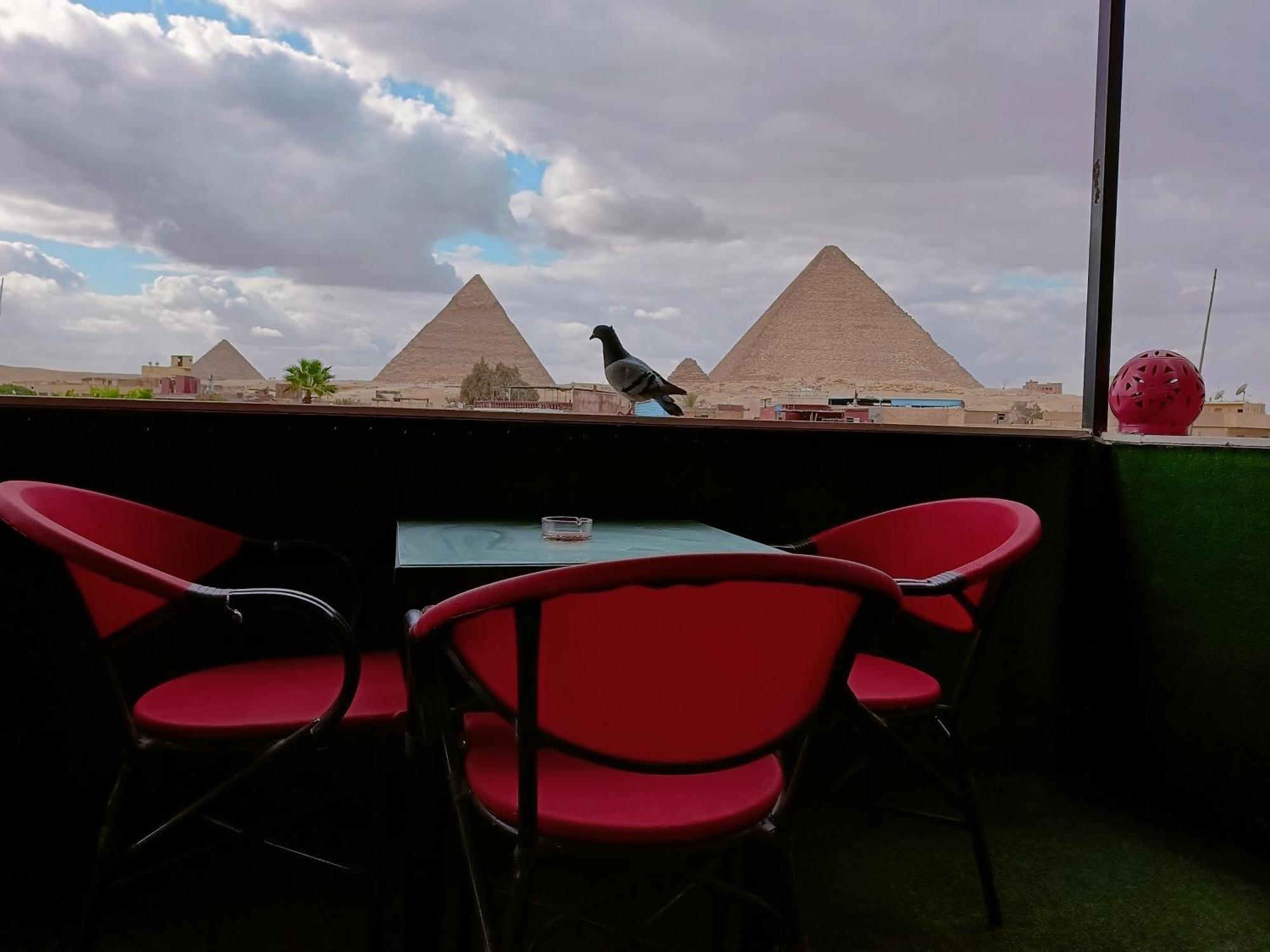 Magic Golden Pyramids View Hotel Kafret el-Gabal Buitenkant foto
