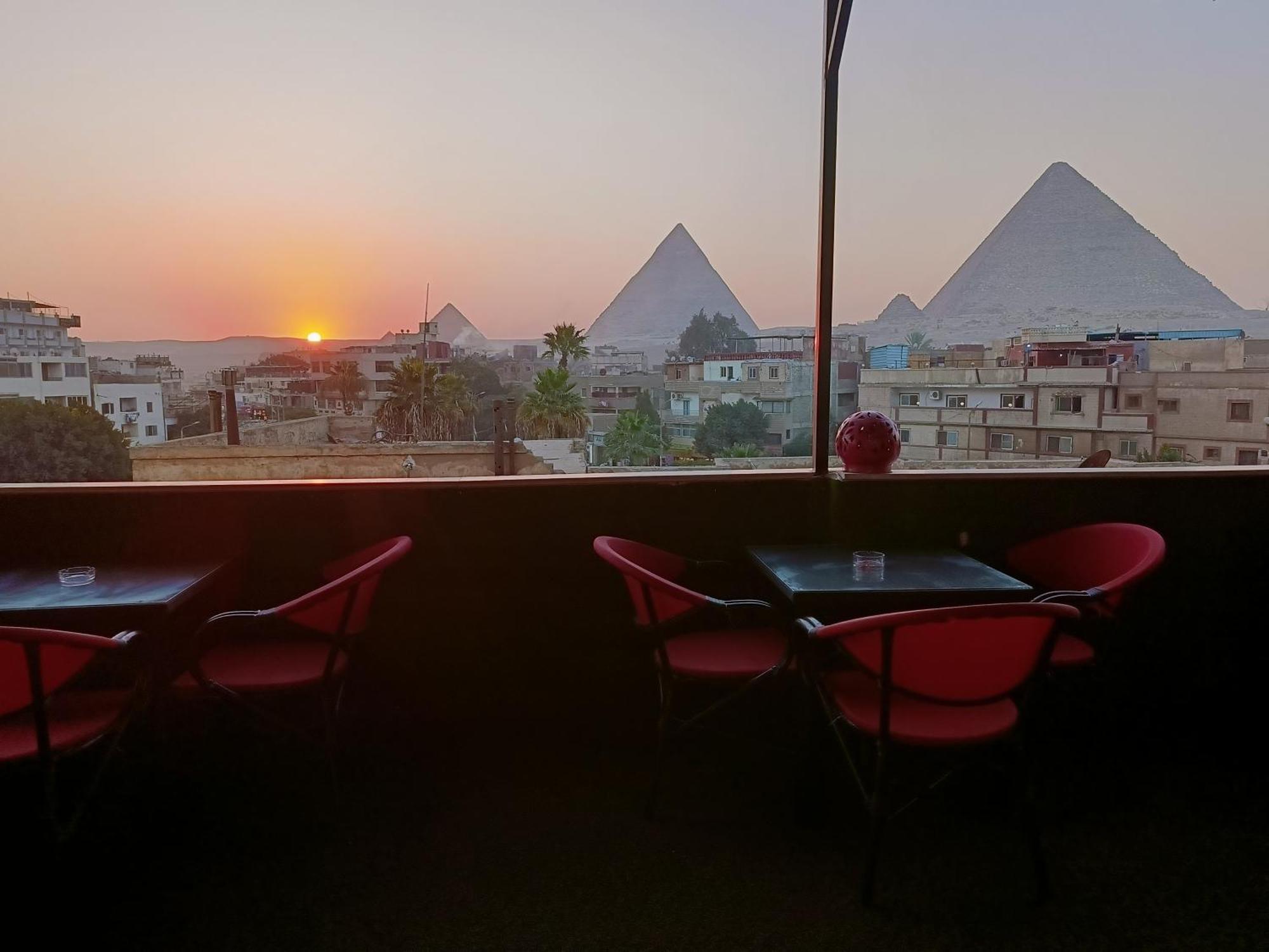 Magic Golden Pyramids View Hotel Kafret el-Gabal Buitenkant foto