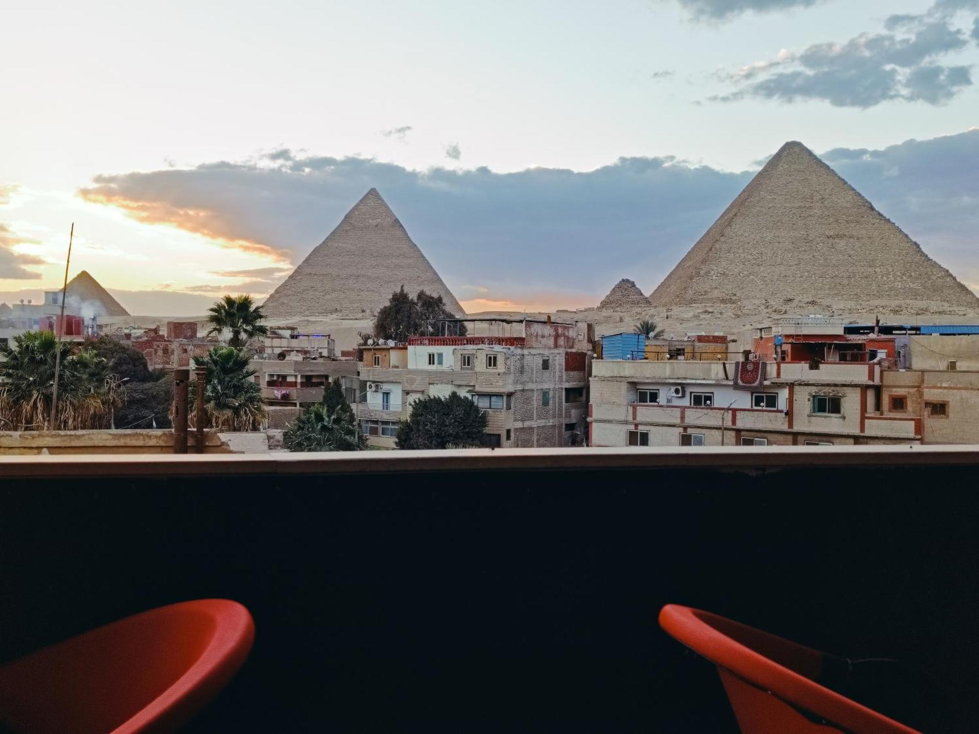 Magic Golden Pyramids View Hotel Kafret el-Gabal Buitenkant foto