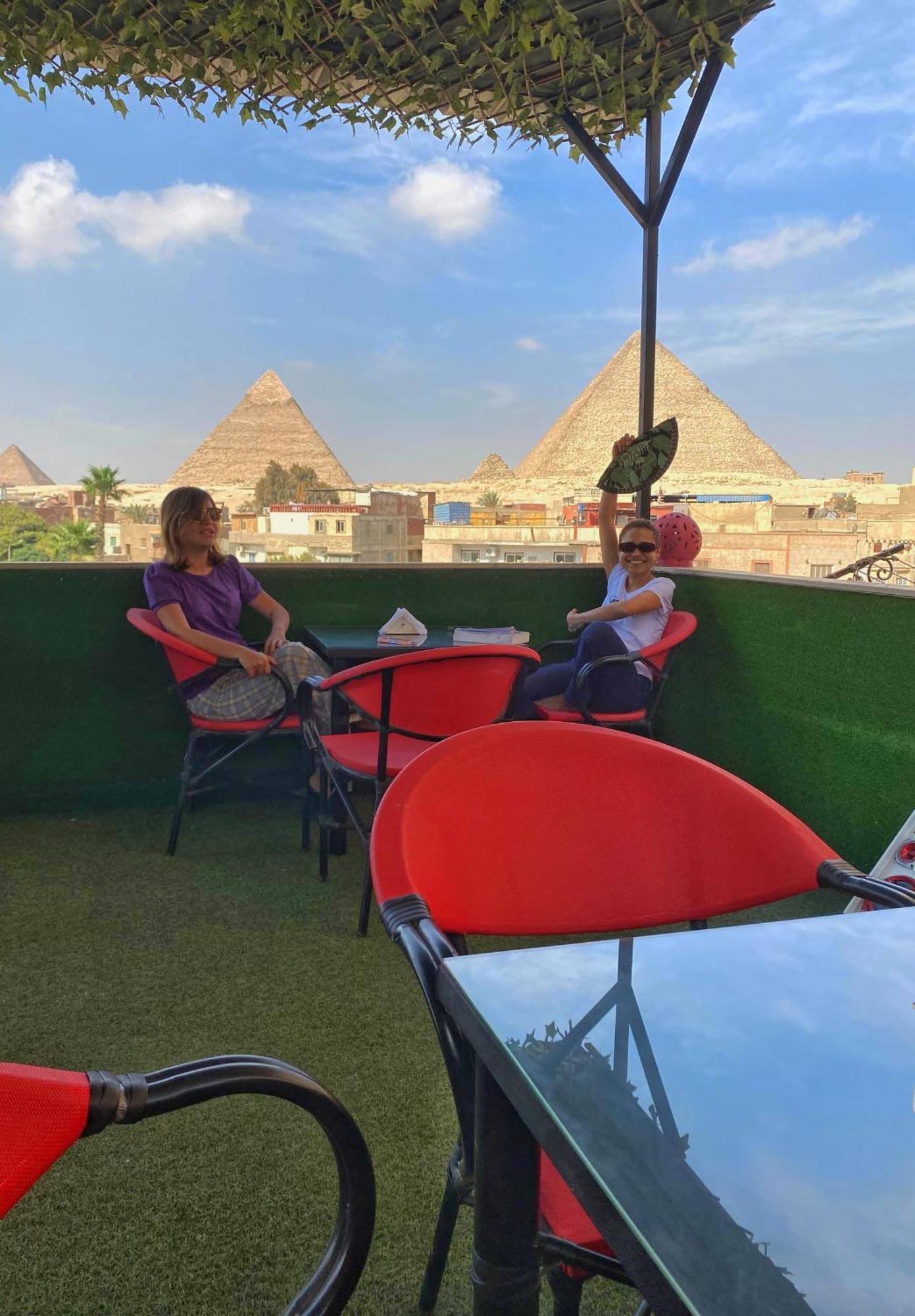 Magic Golden Pyramids View Hotel Kafret el-Gabal Buitenkant foto
