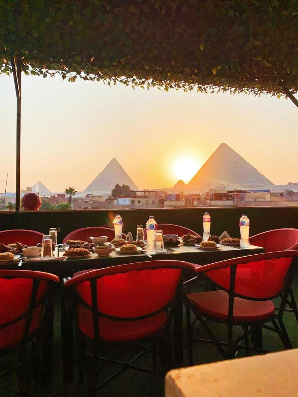 Magic Golden Pyramids View Hotel Kafret el-Gabal Buitenkant foto