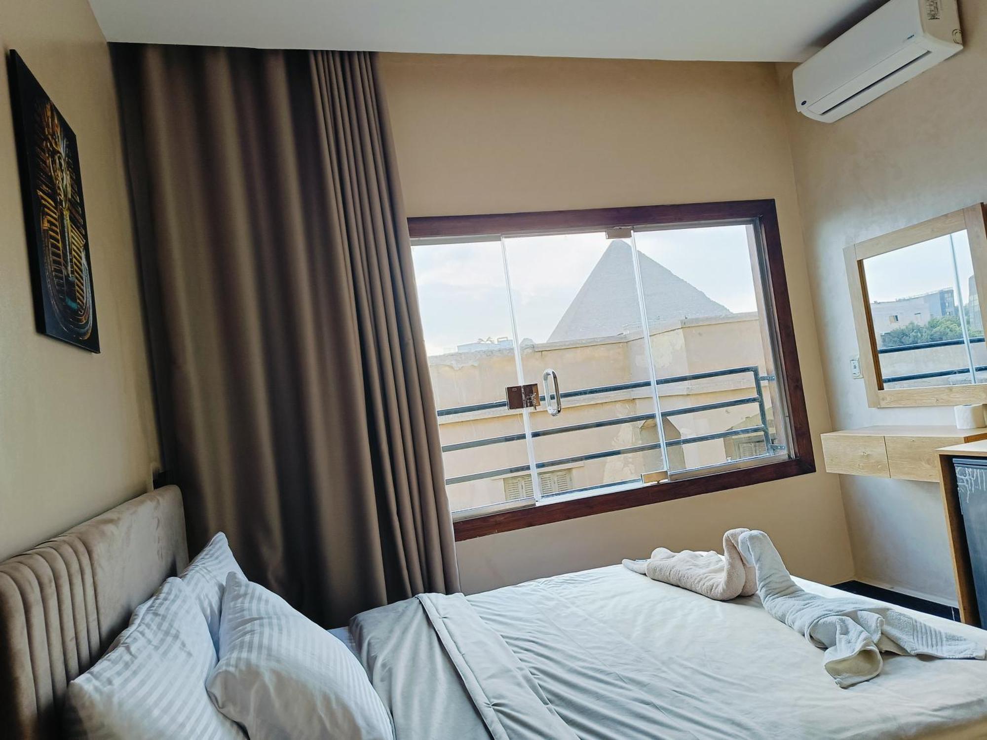 Magic Golden Pyramids View Hotel Kafret el-Gabal Buitenkant foto